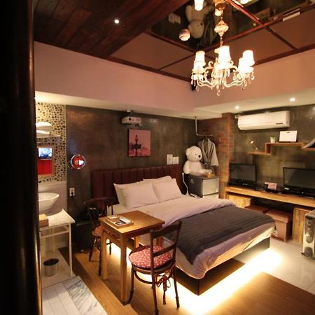 February Hotel Apsan Daegu Exterior photo